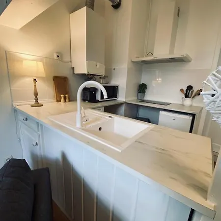 Barthou Apartment