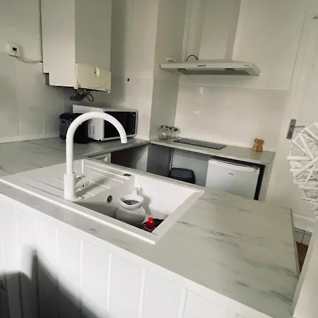 Barthou Apartment